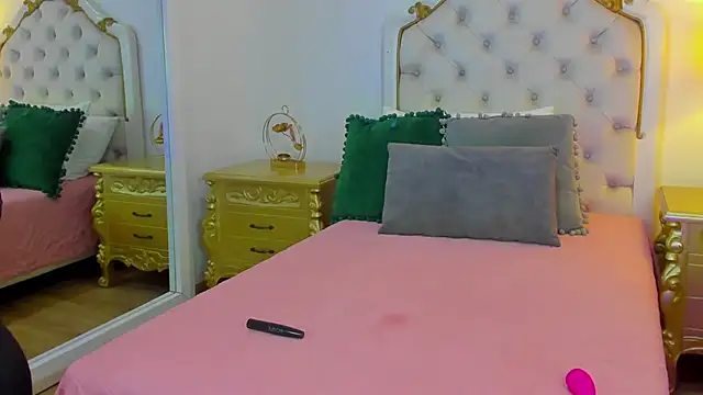 lexa 25  online show from November 16, 11:49 am