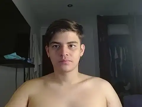 Snapshot of BadBunny_69 chatting on January 8, 8:33 pm BadBunny 69 online show from January 8, 8:33 pm