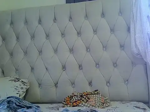 Amberay1 online show from May 15, 8:21 am
