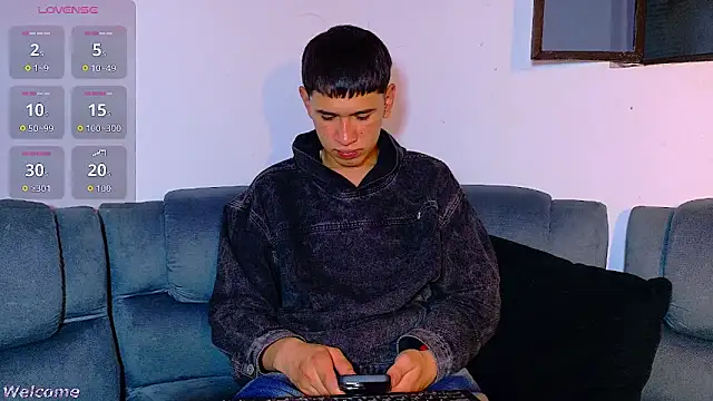 Mr daren  online show from March 20, 6:46 pm