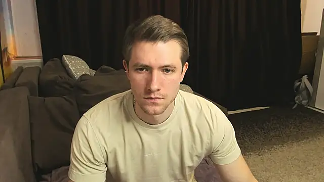 Snapshot of EthanPinkman chatting on February 23, 7:55 am EthanPinkman online show from February 23, 7:55 am
