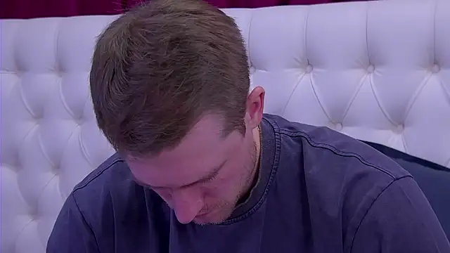 Snapshot of EthanPinkman chatting on October 1, 4:18 am EthanPinkman online show from October 1, 4:18 am