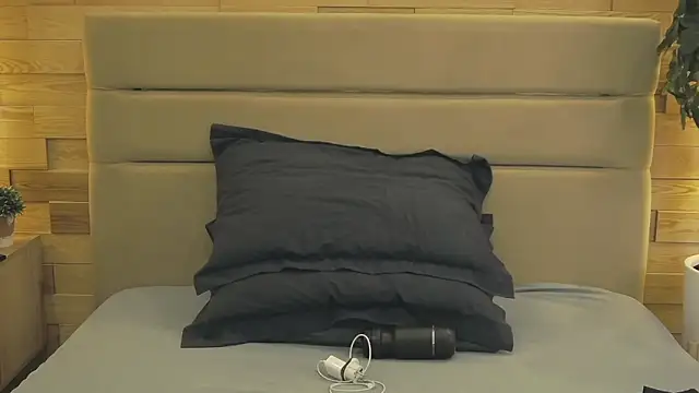 EthanPinkman online show from April 4, 4:11 am