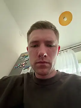 Snapshot of EthanPinkman chatting on June 21, 6:49 am EthanPinkman online show from June 21, 6:49 am