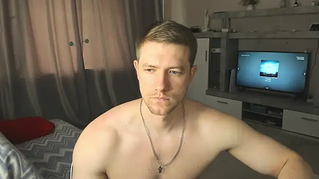 Snapshot of EthanPinkman chatting on July 20, 10:39 am EthanPinkman online show from July 20, 10:39 am