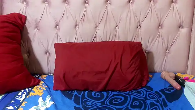 SweetMellowX1 online show from March 11, 8:20 am