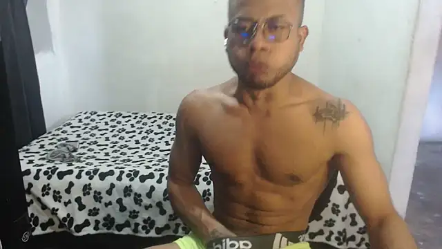 grandominantex1 online show from July 14, 8:58 pm