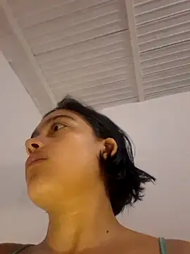Snapshot of littlemelii chatting on May 23, 9:08 pm littlemelii online show from May 23, 9:08 pm