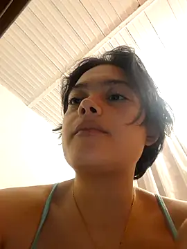 Snapshot of littlemelii chatting on July 5, 4:30 am littlemelii online show from July 5, 4:30 am