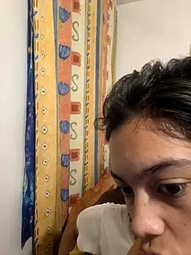 Snapshot of littlemelii chatting on July 14, 2:05 am littlemelii online show from July 14, 2:05 am