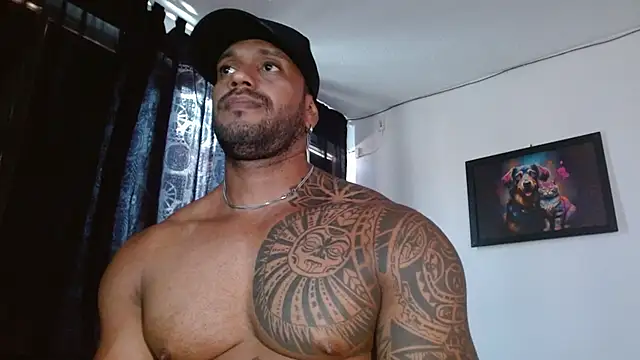 Snapshot of manolofitt chatting on June 20, 6:22 pm manolofitt online show from June 20, 6:22 pm