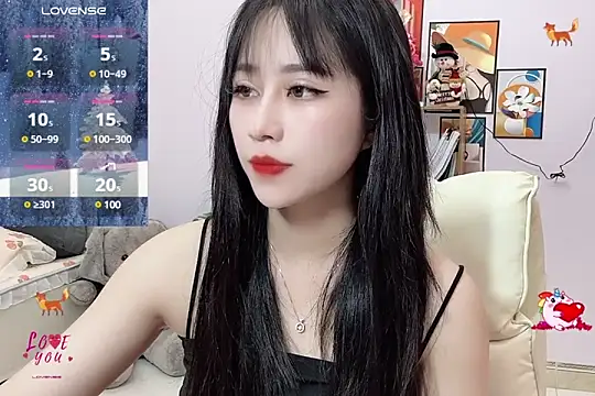  LLisa  online show from February 19, 6:32 pm