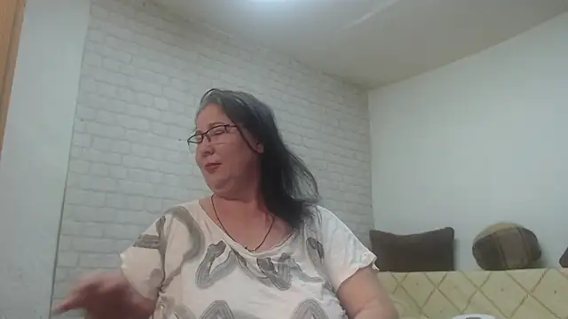 EmmaSquirt online show from February 1, 8:51 pm