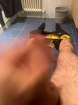 Drummer112 online show from January 18, 7:39 pm