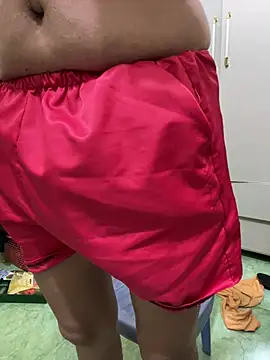 Snapshot of 2HotAsain4u chatting on February 1, 9:46 pm 2HotAsain4u online show from February 1, 9:46 pm