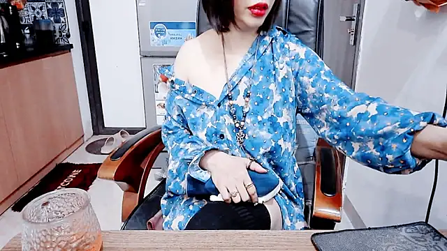 Miu-Le online show from February 10, 9:19 pm