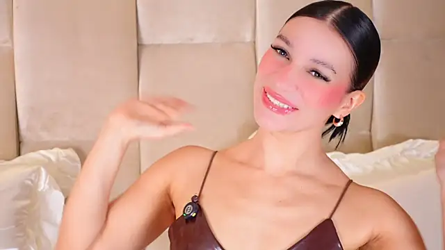 KiraKayleigh1 online show from September 20, 11:50 pm