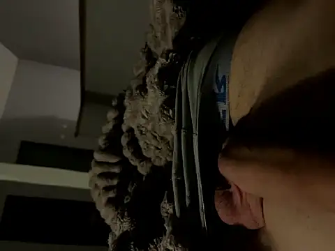 Snapshot of rastamalin@xh chatting on October 18, 12:02 am rastamalinxh online show from October 18, 12:02 am