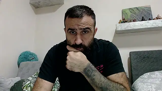 Snapshot of ivat80 chatting on December 21, 4:52 am ivat80 online show from December 21, 4:52 am