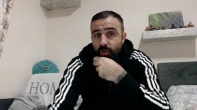 Snapshot of ivat80 chatting on December 22, 6:17 am ivat80 online show from December 22, 6:17 am