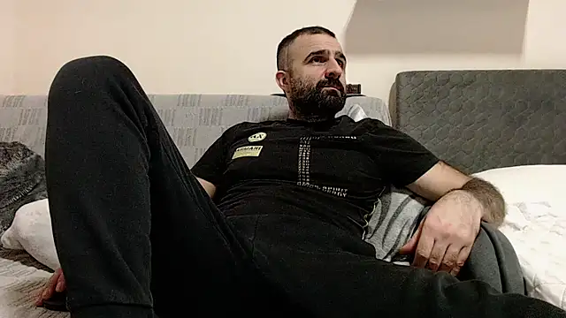 Snapshot of ivat80 chatting on January 21, 6:45 pm ivat80 online show from January 21, 6:45 pm