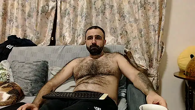 Snapshot of ivat80 chatting on February 27, 4:32 pm ivat80 online show from February 27, 4:32 pm