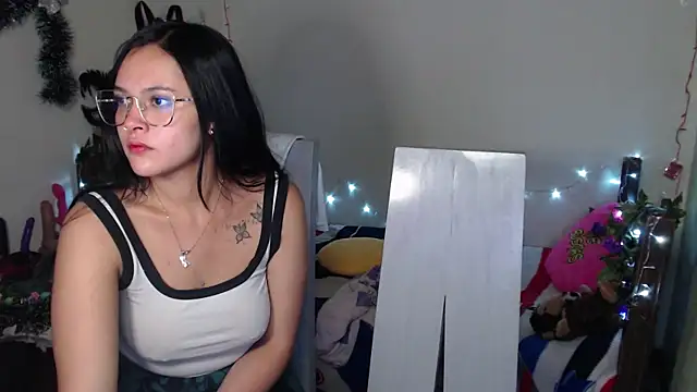 01antoniafranco online show from December 19, 4:45 am