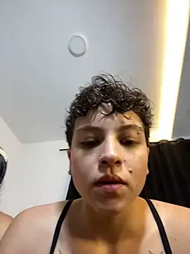 01antoniafranco online show from March 24, 5:01 am