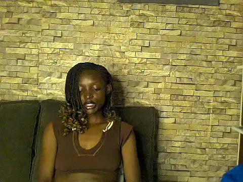 Snapshot of petite_clara24 chatting on June 19, 9:07 pm petite clara24 online show from June 19, 9:07 pm