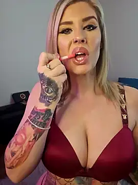 Snapshot of ellieconradxo chatting on January 27, 5:48 pm ellieconradxo online show from January 27, 5:48 pm