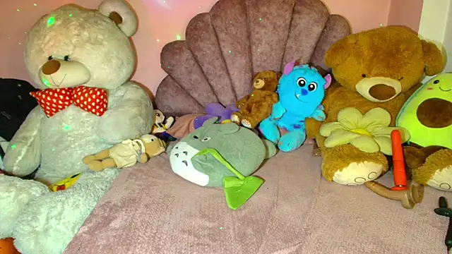 Pocahontascute 33 online show from February 15, 10:50 pm