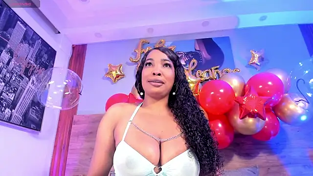 Aliisson Cruz online show from November 7, 2:44 am