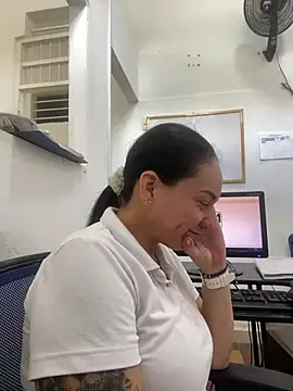 Snapshot of nurse_desi_sexlove chatting on January 18, 8:40 pm nurse desi sexlove online show from January 18, 8:40 pm