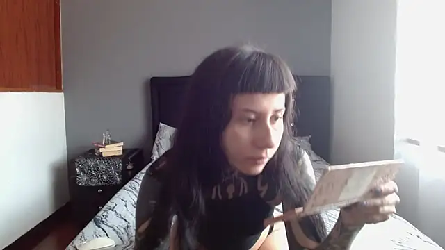 Snapshot of Emilia_1995 chatting on September 24, 1:36 pm Emilia 1995 online show from September 24, 1:36 pm