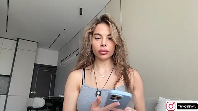 diffgirls2 online show from November 6, 10:38 am