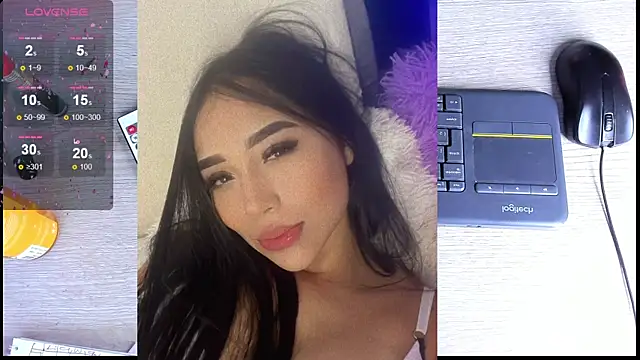 Snapshot of nyna_1 chatting on December 9, 5:30 pm nyna 1 online show from December 9, 5:30 pm