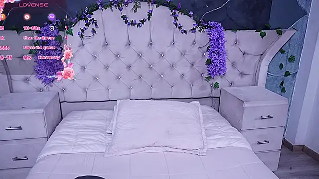 AmberGreyy  online show from May 22, 8:47 pm
