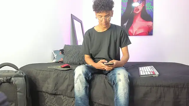 harrytwink18 online show from February 27, 1:17 pm