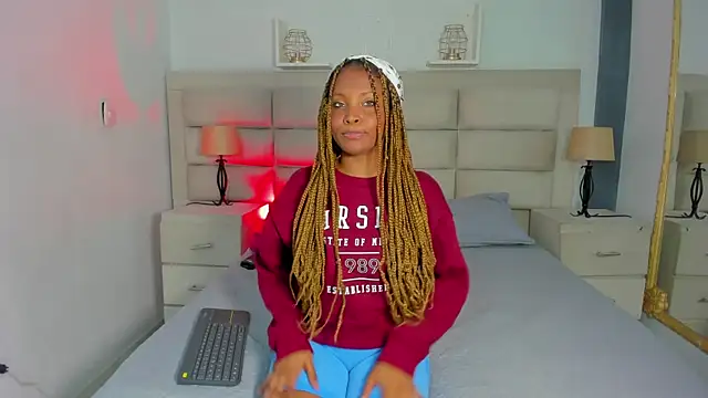 Snapshot of TifannyTaylor_ chatting on March 21, 4:49 am TifannyTaylor  online show from March 21, 4:49 am