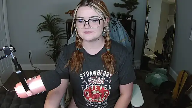 rodeobrii online show from February 18, 1:01 am