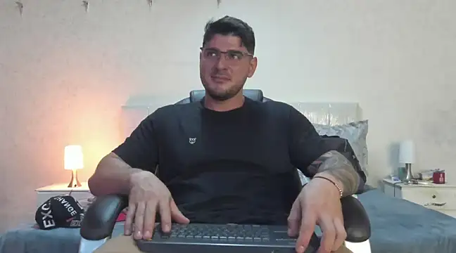 Teilor Creed online show from February 28, 8:07 pm