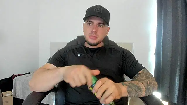 Teilor Creed online show from October 18, 7:58 pm