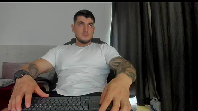 Teilor Creed online show from November 17, 7:19 pm