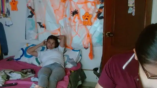 clayre and jill online show from October 30, 2:35 am