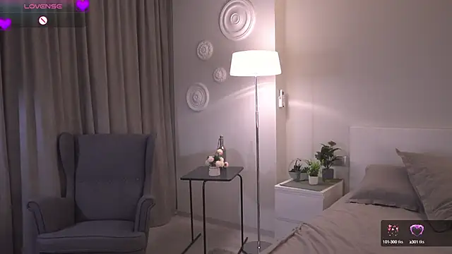 SallyReidj online show from October 10, 1:15 am