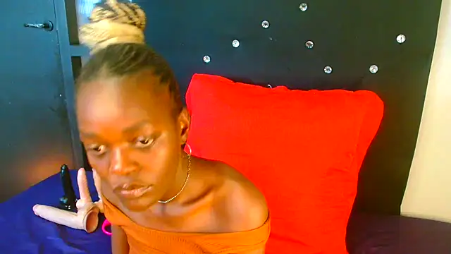 VANESAAMBER23 online show from September 17, 11:12 am