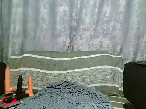 VANESAAMBER23 online show from December 22, 9:01 pm