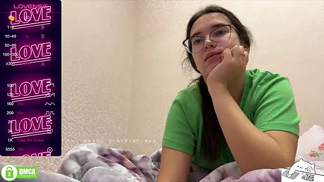 Snapshot of the_princese chatting on January 28, 8:04 pm the princese online show from January 28, 8:04 pm