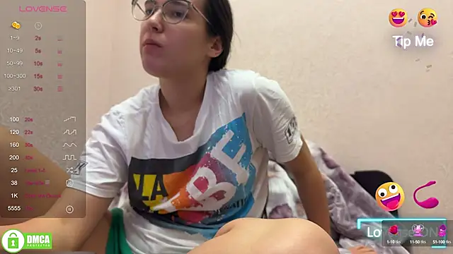 Snapshot of the_princese chatting on February 2, 5:26 pm the princese online show from February 2, 5:26 pm