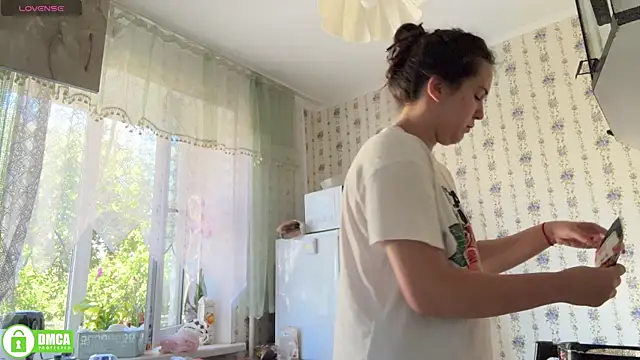 the princese online show from July 17, 1:07 pm